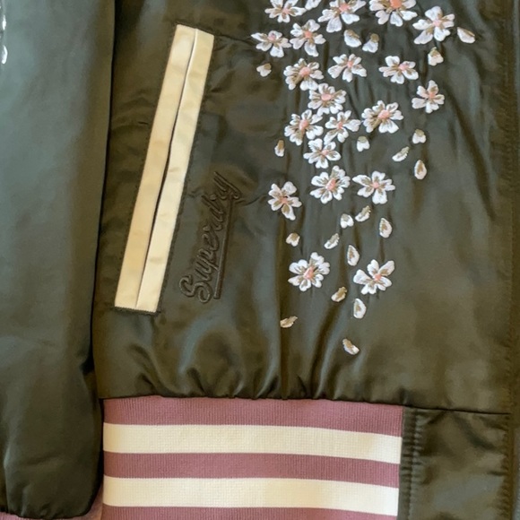 Superdry Suikajan Embroidered Bomber Jacket - Picture 5 of 9